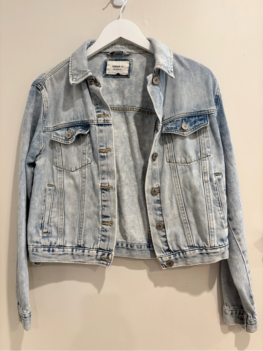 Forever 21 Women’s Blue Jean Jacket S/M Short Button Front Collared Pockets